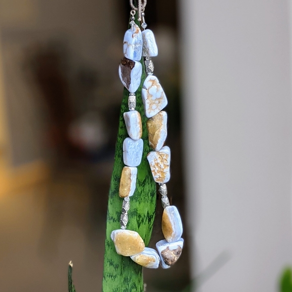 Soothing Agate Necklace - Picture 2 of 4